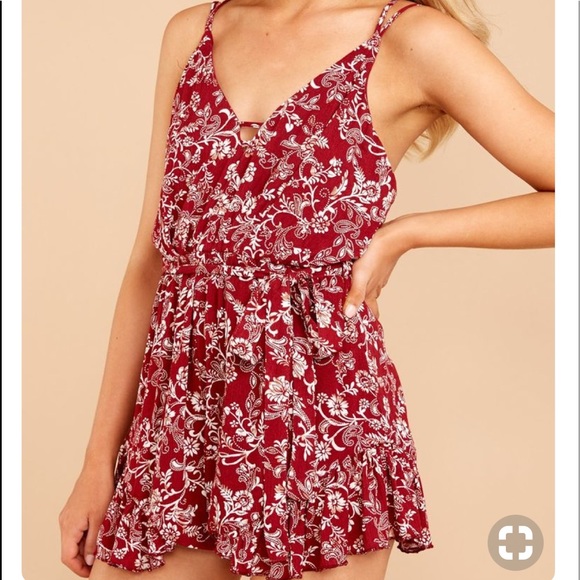 NWT  Strappy Flounced Hem Romper - Picture 3 of 8